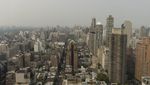 Asap Tebal Selimuti Gedung Pencakar Langit di New York