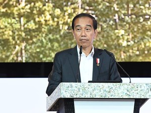 Canda Jokowi Soal Pemenang Pilpres di Depan Pengusaha Singapura