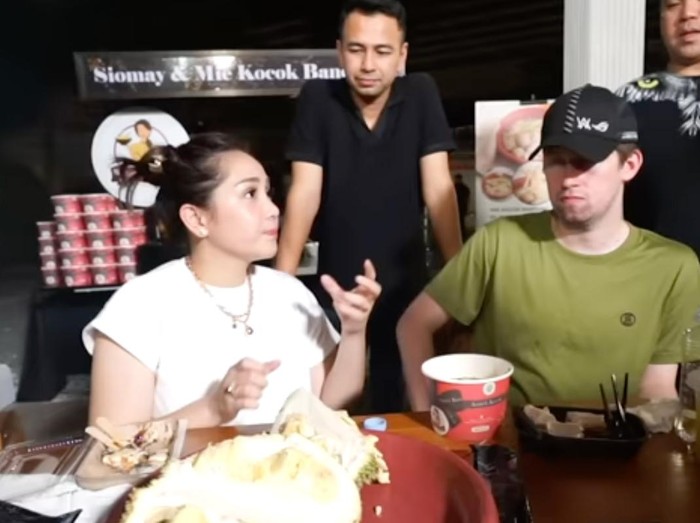 Alan Walker datang ke rumah Raffi Ahmad.