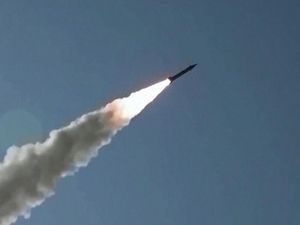 Iran Pamer Rudal Hipersonik Fattah, Ini Kehebatannya