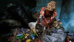 Sekolah di Nigeria Ini Bayarnya Pakai Sampah Daur Ulang