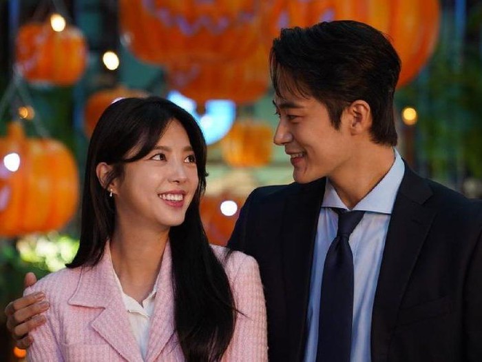 Uhm Hyun Kyung dan Cha Seo Won