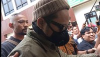 Tak kunjung kembali mengajukan permohonan cerai kembali, Inara Rusli akhirnya menggugat cerai balik Virgoun. Foto: Ahsan/detikHOT