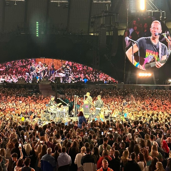 al dan el nonton konser coldplay ke inggris