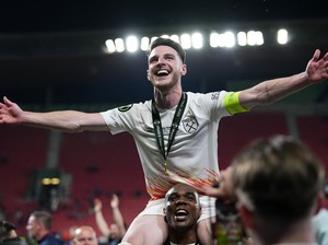 Declan Rice Mau Juara? Pilih Man City Saja!