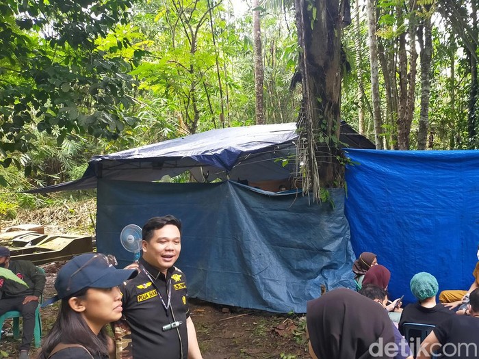 Proses ekshumasi jenazah Muhammad Akil siswa SMK Al Hikmah yang diduga tewas dianiaya.