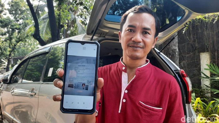 Iyus Ruslan, pemilik rental di Jaksel buka suara soal penipuan si kembar.