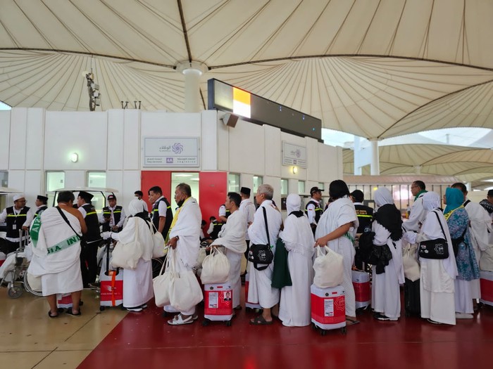 Jemaah haji gelombang 2 tiba di Jeddah Jemaah haji gelombang 2 tiba di Jeddah