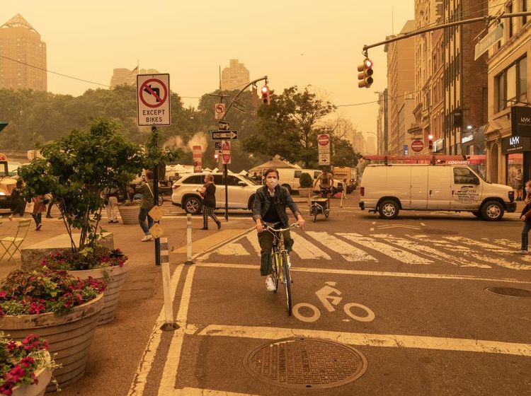 Pemandangan New York Bak Kiamat Gegara Kabut Asap Langka