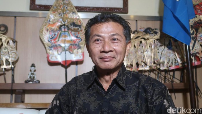 Kepala SMK Negeri 2 Kasihan, Bantul atau yang dikenal Sekolah Menengah Musik (SMM) Agus Suranto saat memberikan keterangan, Kamis (8/6/2023).