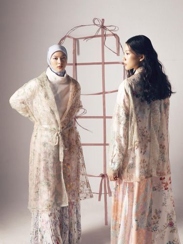 Koleksi Ria Miranda dan IKYK bertajuk ' REVERIE OF MEMOIR'.