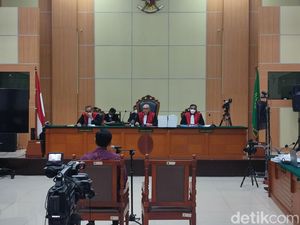 Tak Dapat Kursi di Sidang, 5 dari 17 Pengacara Haris Ashar Protes ke Hakim