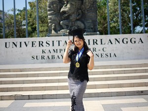 Sosok Maria Apriliani Gani, Raih Gelar Doktor Ilmu Farmasi Termuda di Usia 24