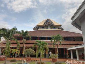 Masjid Kampus UGM Sediakan 1.500 Porsi Menu Buka Puasa Gratis! Ini Daftarnya