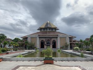 Masjid UGM Gelar Salat Idul Adha 2 Hari, Cek Jadwal dan Khatibnya di Sini