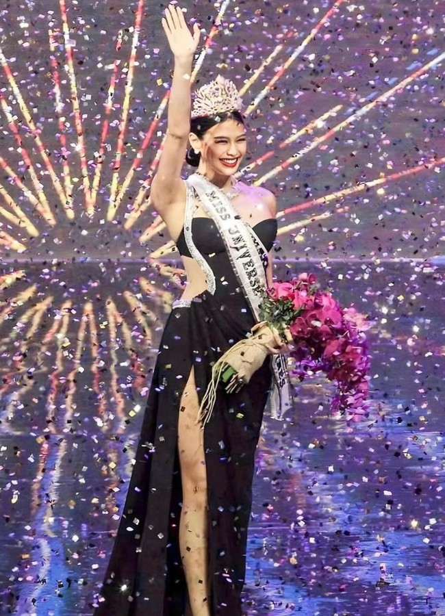 “Saya tertarik dengan semua bentuk kecantikan, semua jenis dan ukuran,” kata dia, seperti dilansir South China Morning Post. Foto: Instagram/@michelledee