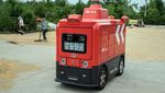 Mobil Tanpa Sopir Mondar-mandir Antar Barang di China