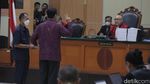 Momen Luhut Jadi Saksi di Sidang Haris Azhar-Fatia