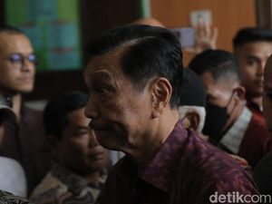 Cerita Luhut soal Cucu dan Alasan Hadir Bersaksi di Sidang Haris Azhar-Fatia