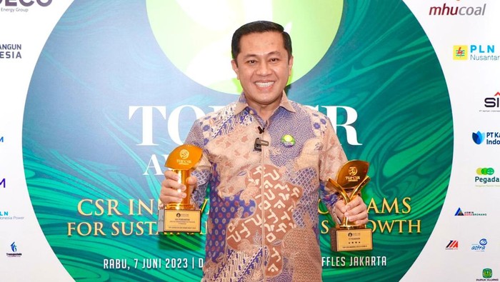 Pegadaian meraih penghargaan CSR Awards 2023.