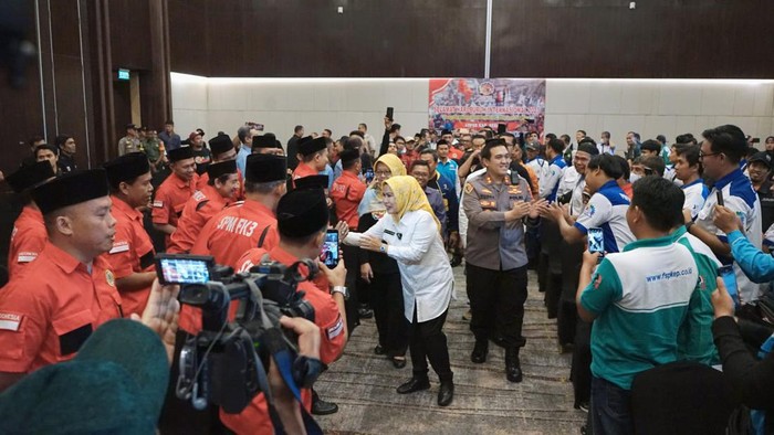 Pemkab Serang dan serikat pekerja