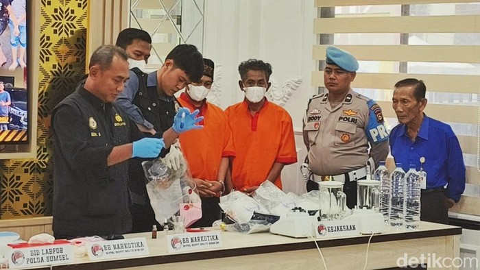 Pemusnahan 5,4 Kg sabu di Polrestabes Palembang. (Prima Syahbana/detikSumbagsel)