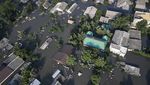 Penampakan dari Udara Banjir Akibat Jebolnya Bendungan di Ukraina