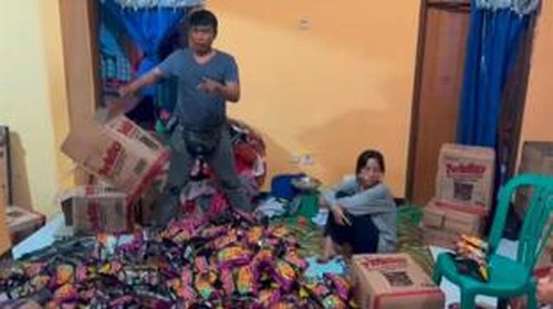 Polisi grebek penjual snack kedaluwarsa di Mataram, satu pelaku ditangkap. Foto: istimewa.