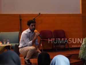 Reza Rahadian Jadi Dosen di UNJ lewat Praktisi Mengajar