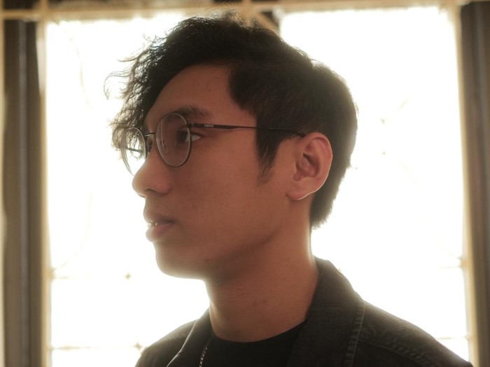 Rifqi FTR rilis ulang lagu Kepada Hati yang pernah dipopulerkan Cakra Khan.