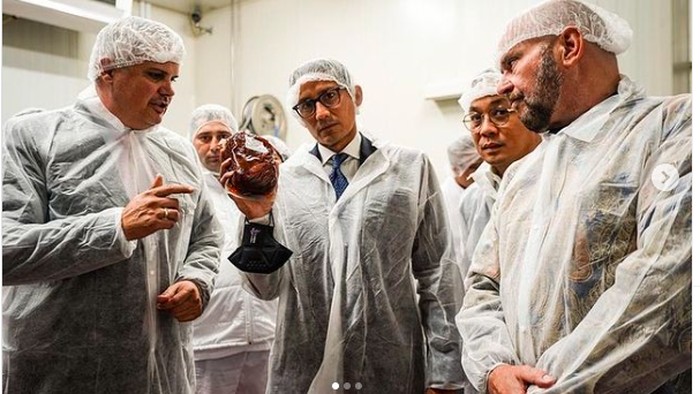 Sandiaga Uno mengunjungi pabrik rendang di Bulgaria