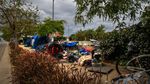 Penertiban Tenda-tenda Tunawisma di Sepanjang Jalan Los Angeles