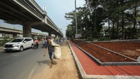 Volume pengerjaan taman sekitar 443 meter persegi.  