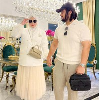 Namun melalui unggahan di Instagram, karyawan Tasyi yang sebelumnya mengaku belum mendapatkan gaji itu kini menyampaikan permintaan maafnya pada sang YouTuber. Foto: Dok. Instagram @tasyiiathasyia