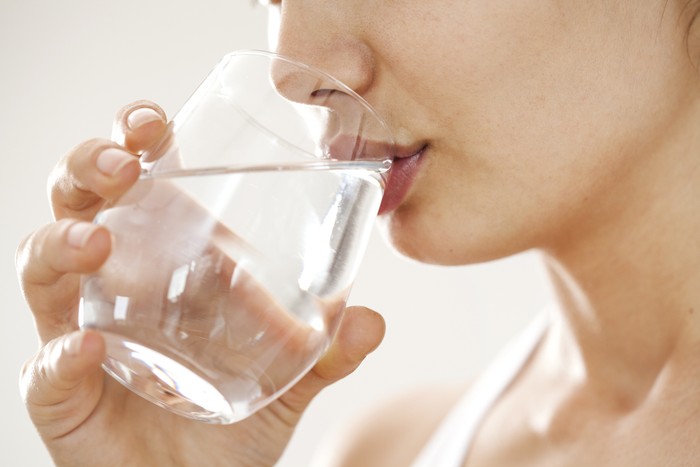 Hidrasi Tubuh Tak Hanya dengan Air Mineral, Bisa dengan 2 Minuman Ini