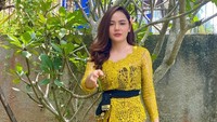 Potret manis Valendza Wijaya yang berdarah Jawa. (Foto: dok Instagram)