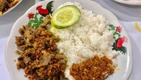 Porsi nasinya tidak pelit dan pulen. Namun yang paling berkesan saat dimakan adalah lidah sapinya. Irisannya tipis, tapi tidak amis sama sekali.  Foto: detikFood