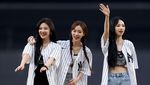 Foto-foto aespa Lakukan First Pitch di Pertandingan Bisbol
