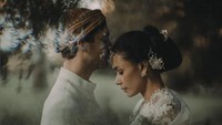 Adinia Wirasti dan Michael Wahr gelar pernikahan di Australia secara sederhana dan melangsungkan wedding party di Bali. Foto: Instagram/@adiniawrst