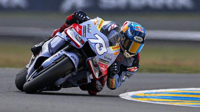 LE MANS, FRANCE - MAY 13: Alex Marquez of Spain and Gresini Racing MotoGP competes during the MotoGP of France - Qualifying at Circuit Bugatti on May 13, 2023 in Le Mans, France. (Photo by Qian Jun/MB Media/Getty Images)