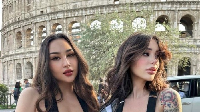 Alex Mucci (kanan), Louisa Khovanski (kiri)