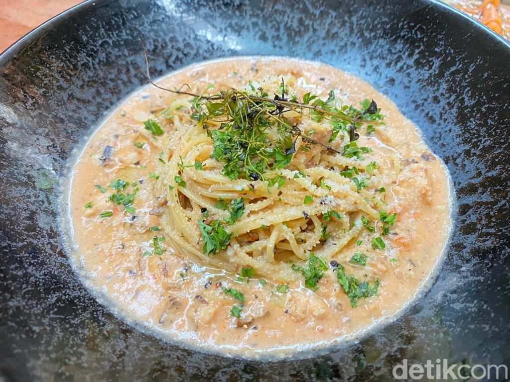 Baby Face Planet's by Mama Rieta : Cicip Omurice hingga Datsubo Kesukaan Raffi dan Nagita
