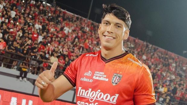 Bek asing Bali United, Elias Dollah disiapkan untuk melawan PSM Makassar.