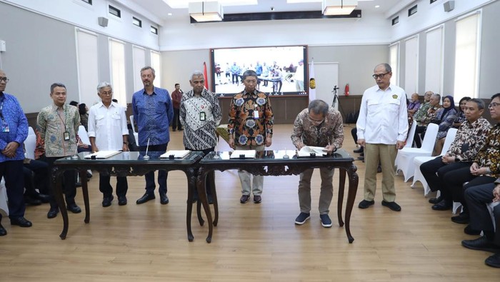 Blok East Natuna Akhirnya Dikelola Pertamina Hampir lima dekade sejak ditemukan pada 1973, Blok East Natuna akhirnya dikelola oleh Pertamina.