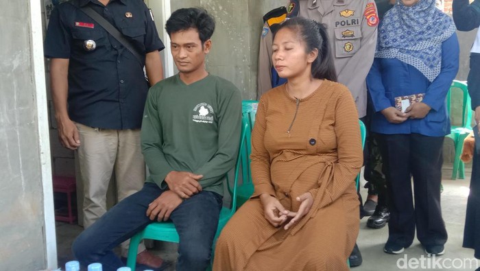 Daenah (baju cokelat) korban TPPO modus penyaluran TKI Ilegal