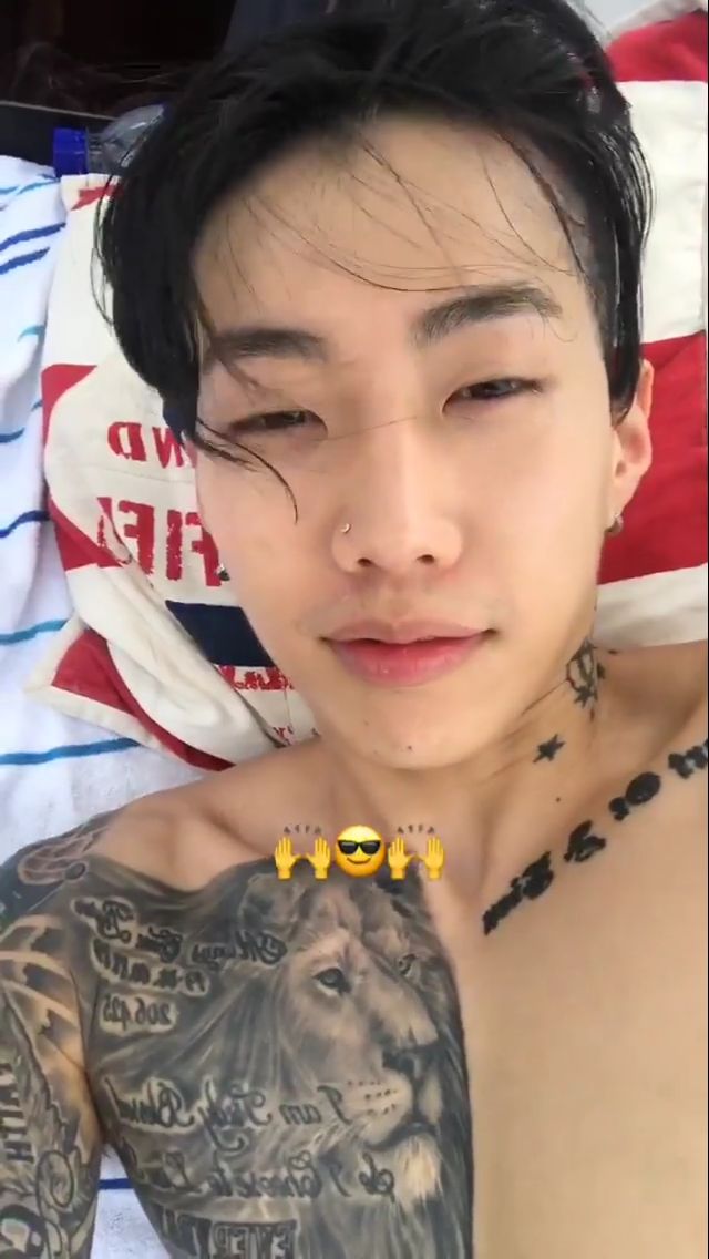 Dua Artis KPop dengan Kulit Wajah Terbaik, Dahyun TWICE dan Jay Park