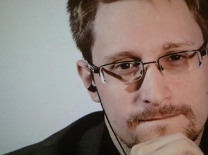 Mengapa Edward Snowden Membuka Identitasnya 10 Tahun Lalu?