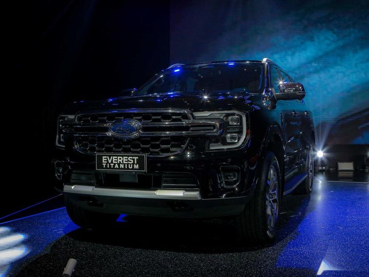 Tampang Baru Ford Everest Titanium, Siap Tantang Fortuner-Pajero Sport Cs