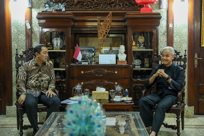 Ganjar Pranowo dan Hendrar Prihadi