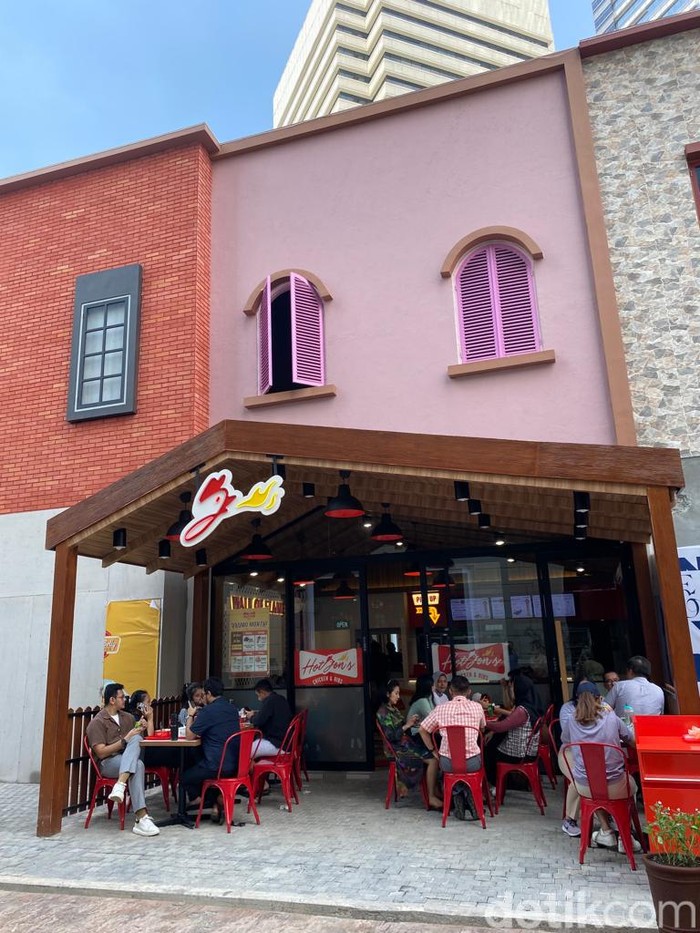 Habis Gowes, Enaknya Makan Chicken Sandwich ala Nashville di Chillax